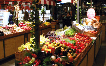 Der regionale Großhändler Gerhard Gessler liefert das Obst und Gemüse.