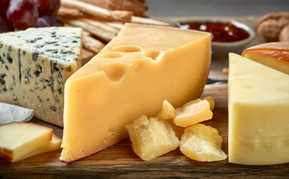 Artikelbild „Pflanzenkäse“ darf nicht Käse heißen