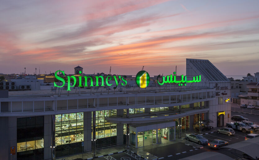 Spinneys kann Umsatz und Ergebnis klar ausbauen