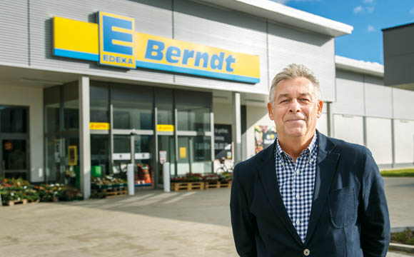 Edekaner Jörg Berndt freut sich über höhere Abverkäufe.