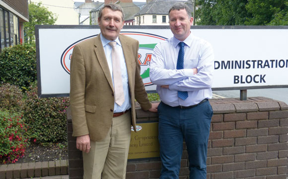 Verwurzelt in Tipperary: Geschäftsführer Ted O‘Connor (l.) und John Lewis. Die Genossenschaft exportiert weltweit.