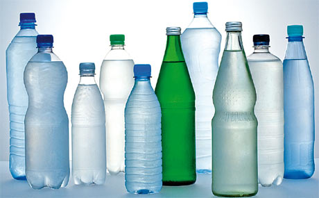 Jeder Bundesbürger trinkt jährlich ca. 131 Liter Mineralwasser.