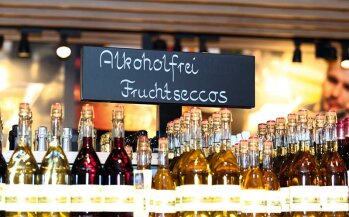 Wie ein Regal für Alkoholfreies aussehen kann? Ein Beispiel aus Bensheim von Edeka Jakobi.
