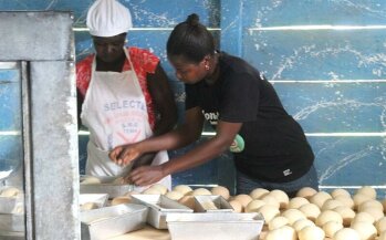 Dorfprojekt: Die Bäckerei versorgt gleich mehrere Dörfer. Derzeit wird sogar neu gebaut.
