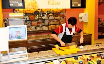 Hingucker: Käse-Bedienungstheke