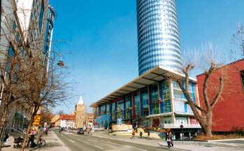 Der Jentower oder Intershop Tower in Jena ist das zweithöchste Bürogebäude der östlichen Bundesländer. (Bildquelle: iStockphoto)