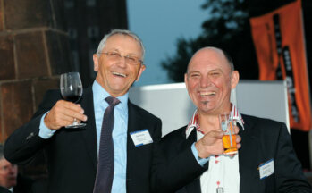 Dieter Richter (Richter Fleischwaren, l.) und Christoph Ester, (Bäro) hatten Spaß bei der Veranstaltung.