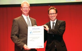 Team-Power: Bernd große Holthaus (GeProGeflügel Protein GmbH) und Dr. Ingo Stryck (Wiesenhof) nahmen die Ehrung für die PHW-Gruppe entgegen.