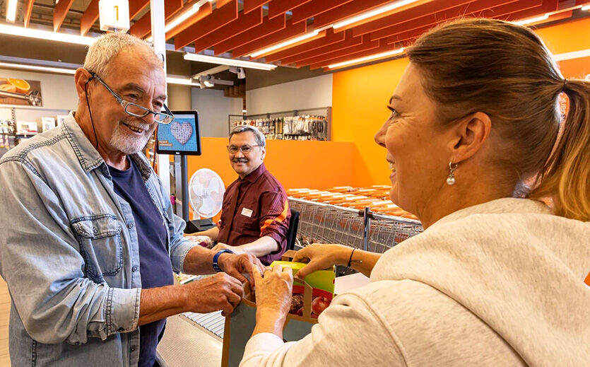 Artikelbild Migros Basel lädt Kunden zum Plaudern ein