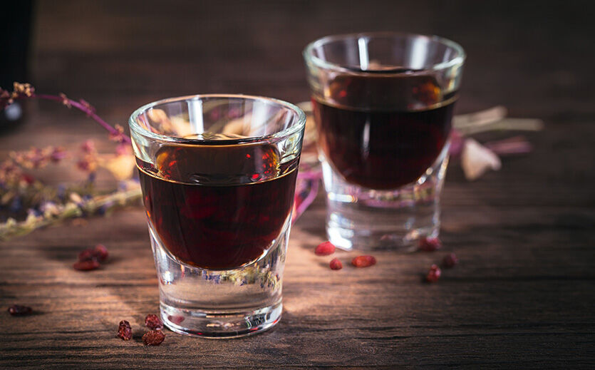 Wurden Spirituosen auf Kräuterbasis im Mittelalter eher für medizinische Zwecke verwendet, dienen sie heute vor allem als Genussmittel.