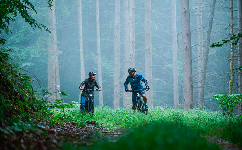 Wasgau-Chef Thomas Bings auf Mountainbike-Tour durch die Pfalz