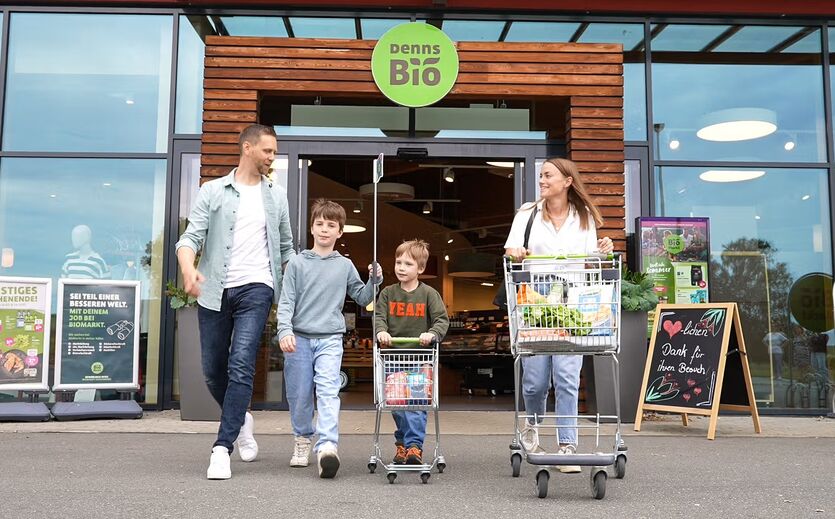 Dennree erhöht Mindestlohn auf 15 Euro