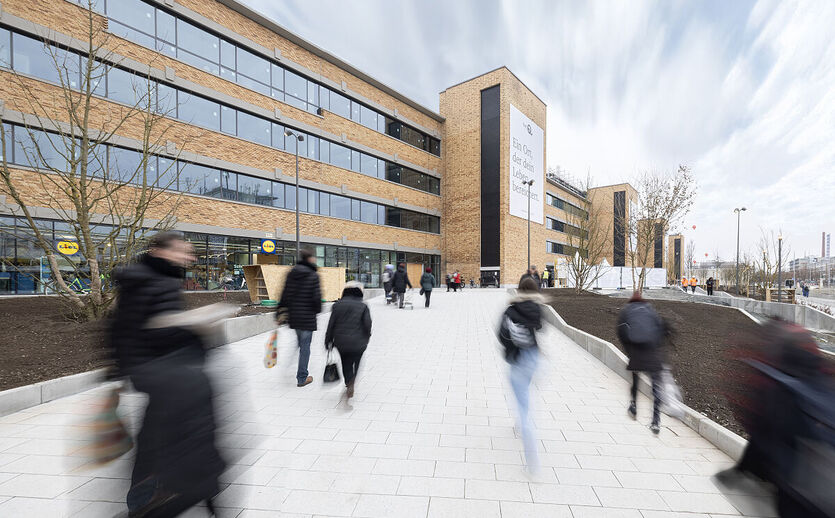 Rewe, Lidl und Müller eröffnen im früheren Quelle-Gebäude