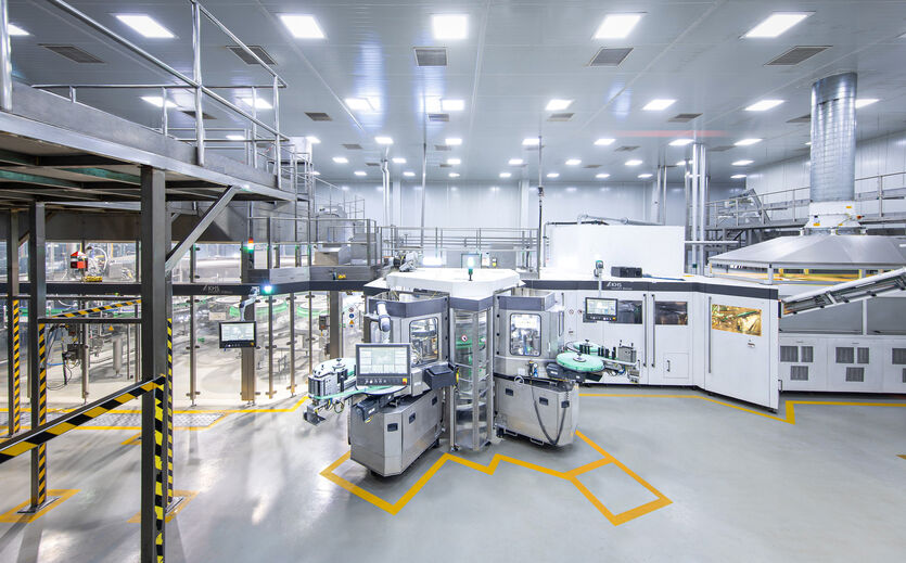 PET-Abfüllanlage im Werk von SLMG Beverages in Chhata.