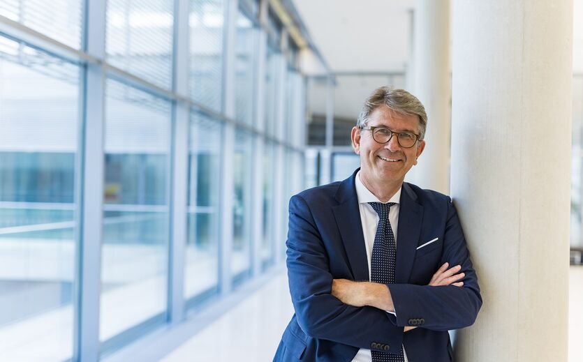 Kulturstaatsminister Weimer lehnt „Veggie-Wurst“-Verbot ab