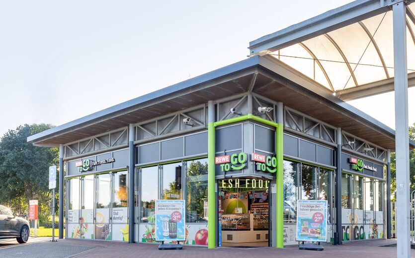 Artikelbild zu Artikel Lekkerland eröffnet ersten Rewe To Go an Autobahn