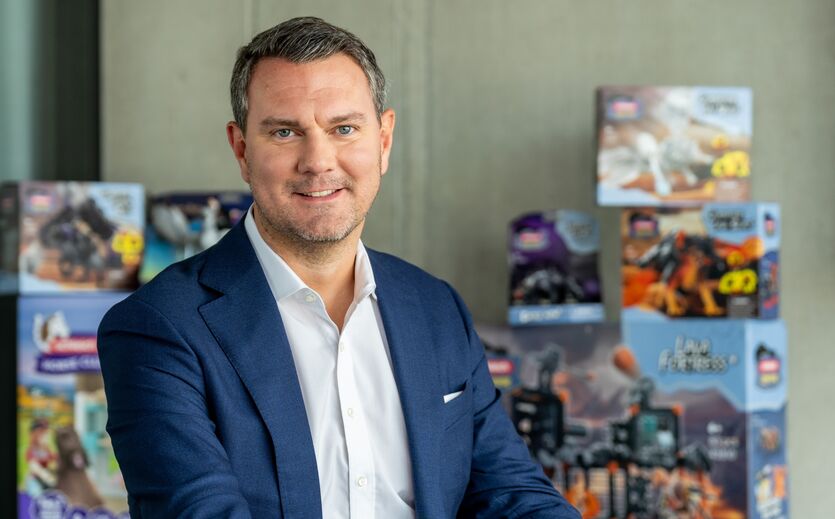 David Albert neuer CEO: David Albert.