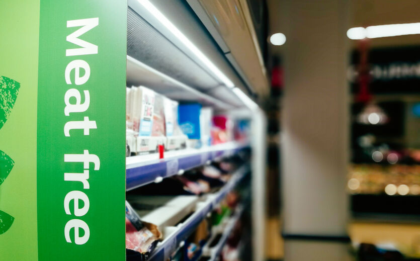 Livekindly Collective übernimmt Dalco Food