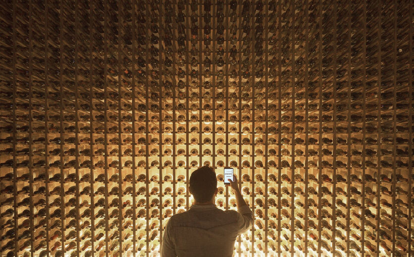 Mövenpick Wein entwickelt KI-Sommelier