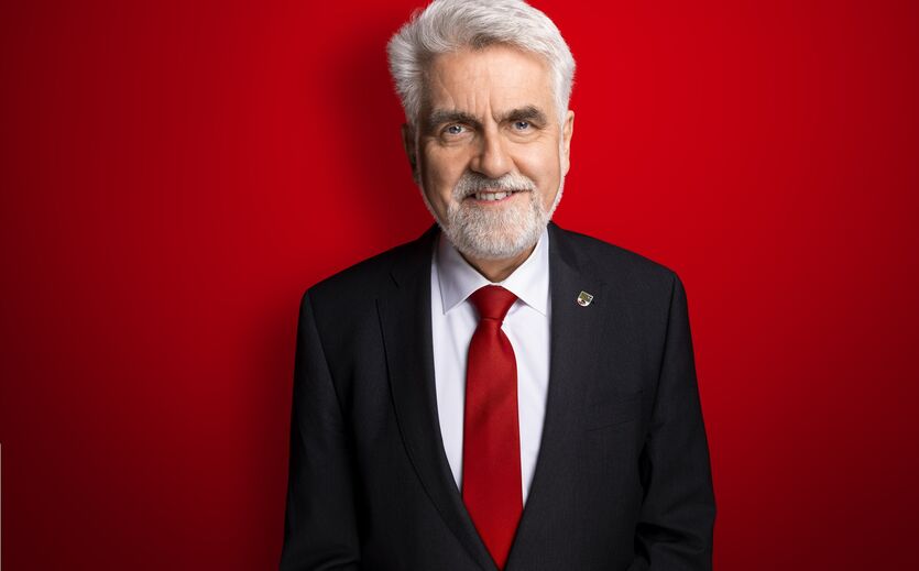 Artikelbild zu Artikel SPD-Spitzenkandidat ergreift Partei im Tarifkonflikt