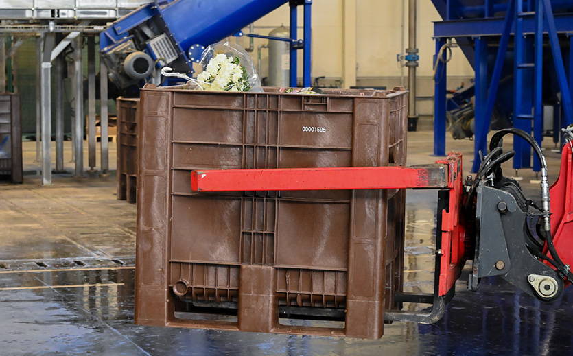 Stabile Kufenanbindung für eine sichere und effiziente Entleerung per Drehkranz