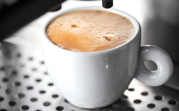 „Wir versuchen vor allem bei Kapseln mehr über Innovationen als über Preisaktionen zu überzeugen.“ 
Dr. Raphael Gugerli, Delica