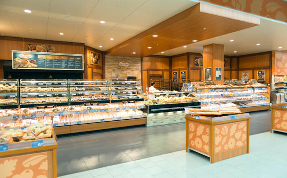 Komplett neu: Die Hausbäckerei im Real im Essener Kronenberg-Center hat Bäckerei-Charakter.