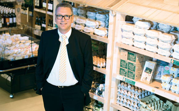 Botschafter: Um mehr Verbraucher von Bio zu überzeugen setzt Stephan Paulke auf eine klare Kommunikation und die Visualisierung wichtiger Kernbotschaften auf der Fläche.