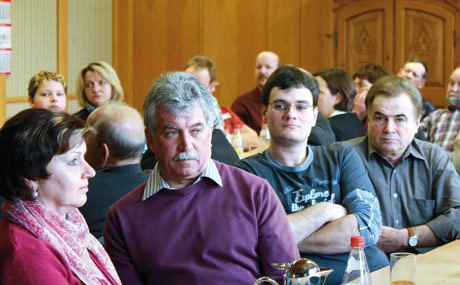 Die Landwirte erhofften sich neben Einblicken in die Arbeit der Metzgerei...