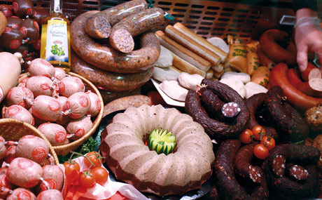 Hausmesse: Neues und Bewährtes zeigen Schröder Fleischwaren und Partner des Unternehmens...