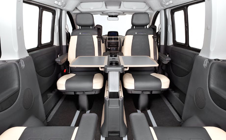 Der Peugeot MultiVIP ist sowohl VIP-Shuttle als auch Freizeitfahrzeug. (Bildquelle: Peugeot)