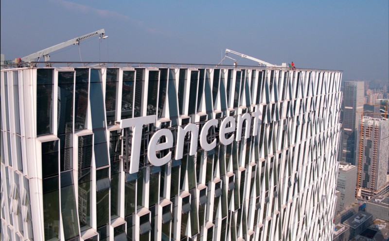 Artikelbild Online-Shopping im Auto