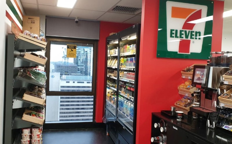 Artikelbild Kassenloser Convenience Store von 7-Eleven über den Dächern von Brisbane